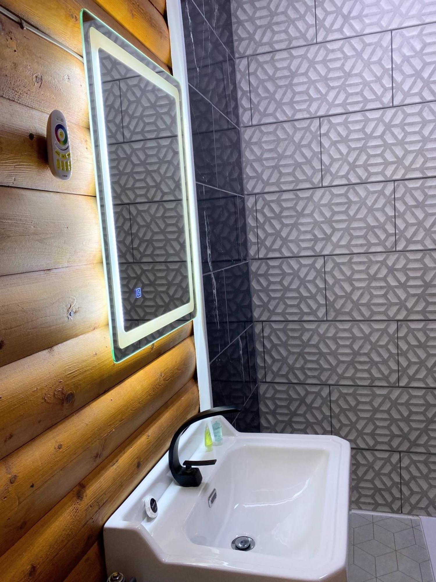 Kaoglen-Spruce-Hot Tub-Forrest Setting-Pet Friendly Villa Balnald Luaran gambar